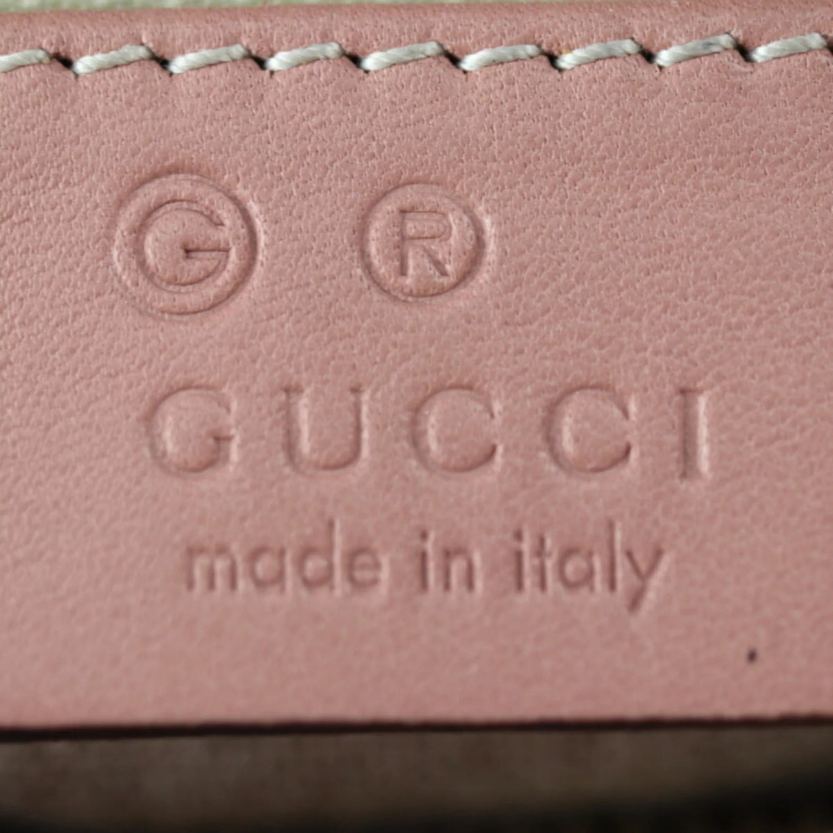 Pre-Owned Leather Pink Handbag B812