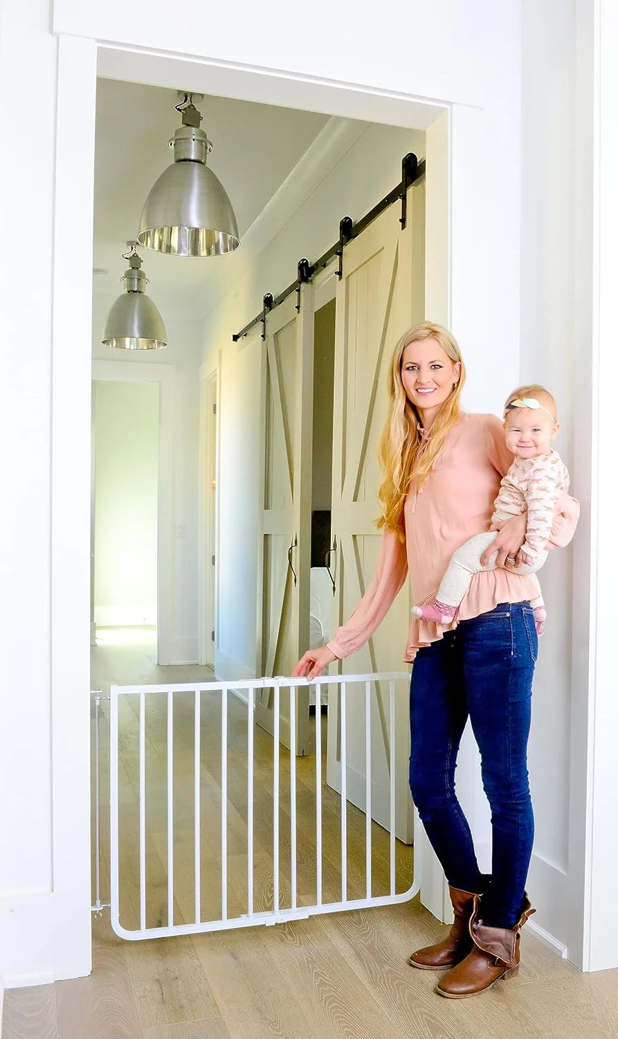Adjustable Aluminum Baby Gate B98653