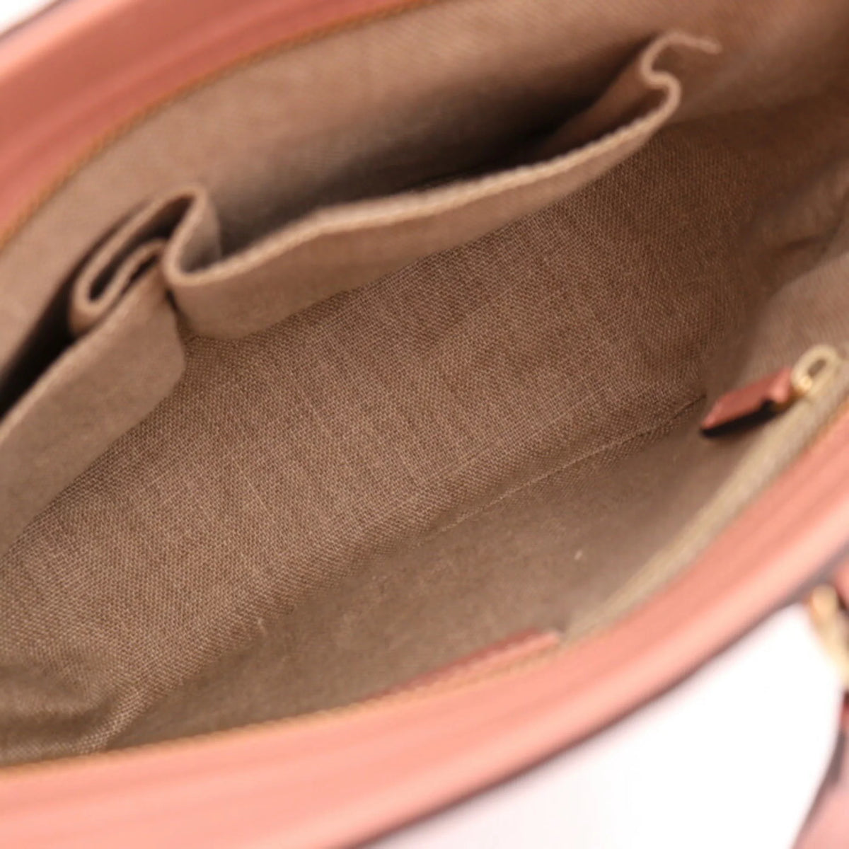 Pre-Owned Leather Pink Handbag B812