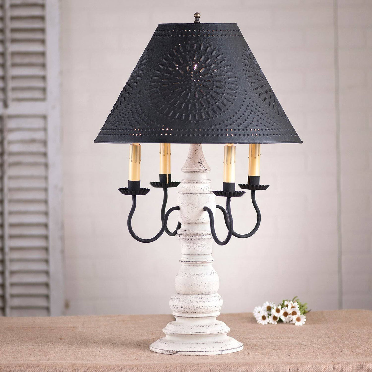 White Lamp with Shade E5830