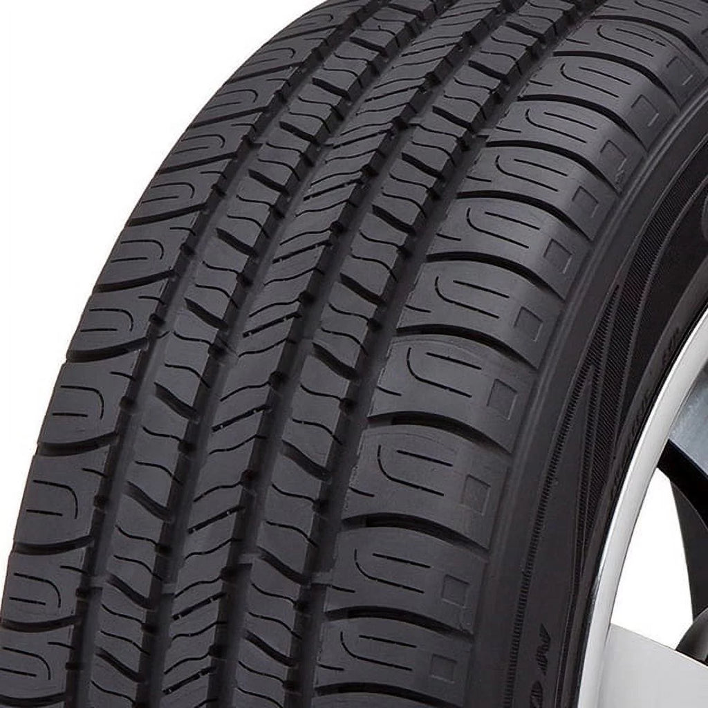 Set of 4 All-Season 215/55R17 94H Tires U810170