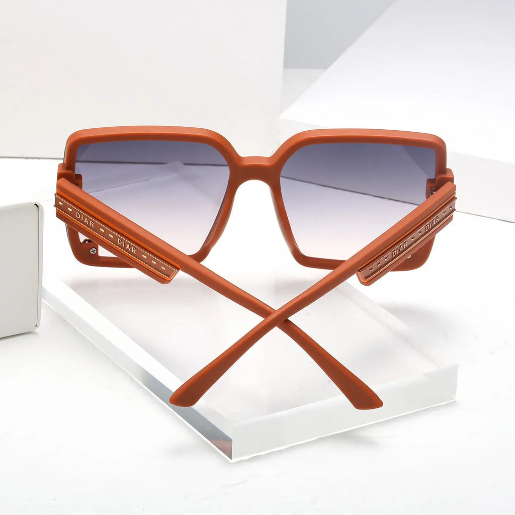Fashion D Letter Double Color Polarized Sunglasses Y300895