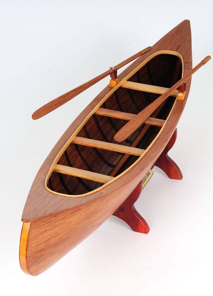 Canoe P59551
