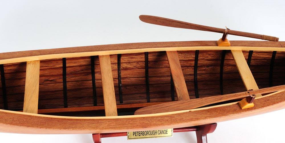 Canoe P59551