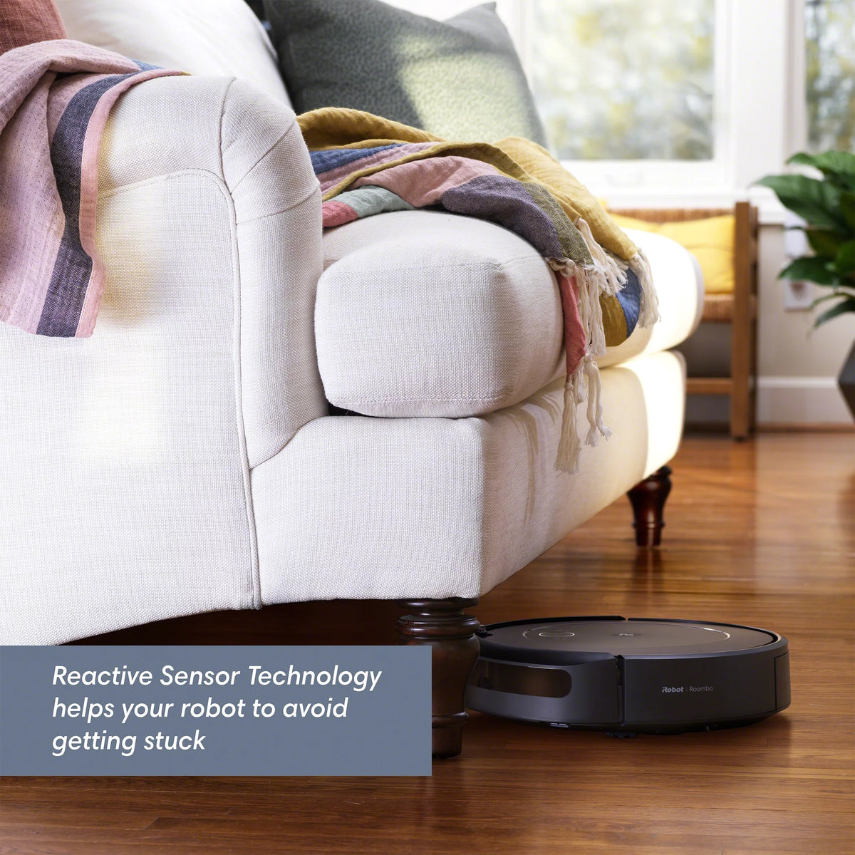 Wi-Fi Connected Self-Emptying Robot Vacuum V372461