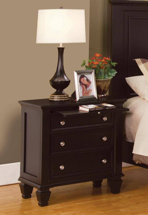 Cappuccino Queen Bed T768307