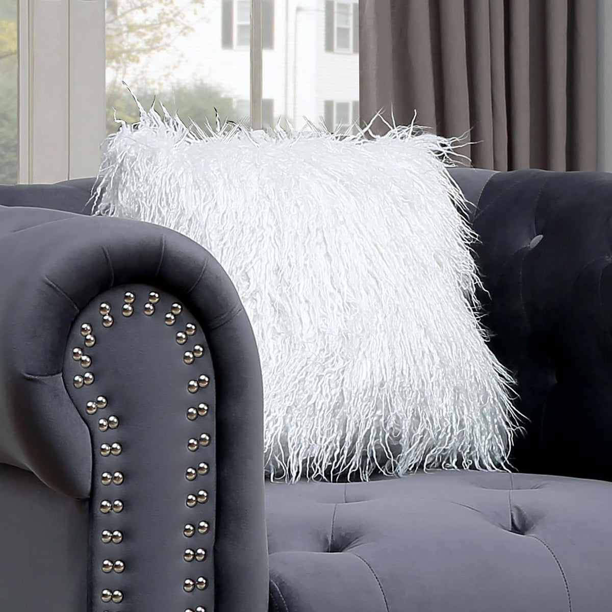 Grey Fabric Tufted Chair E527