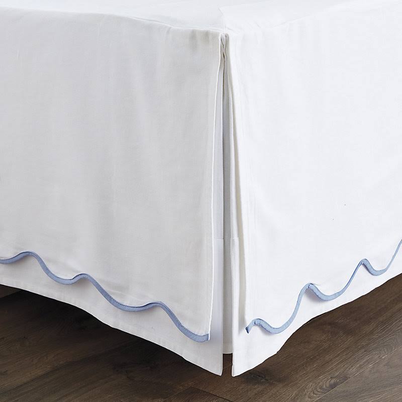 White Queen Bedskirt S3181