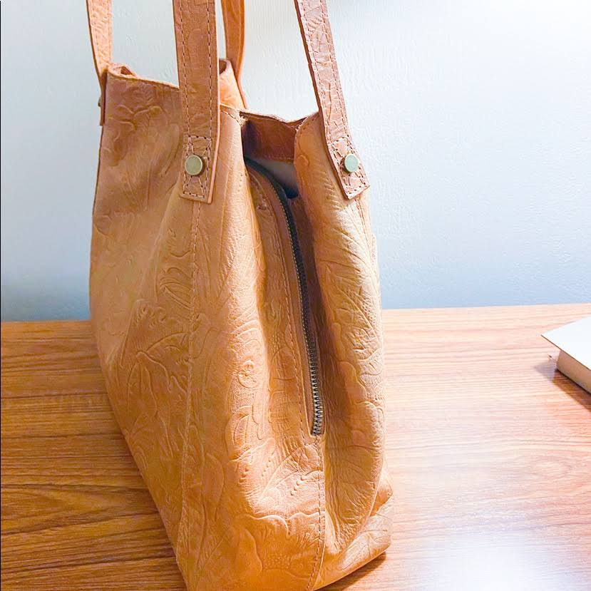 Leather Shopper U7892