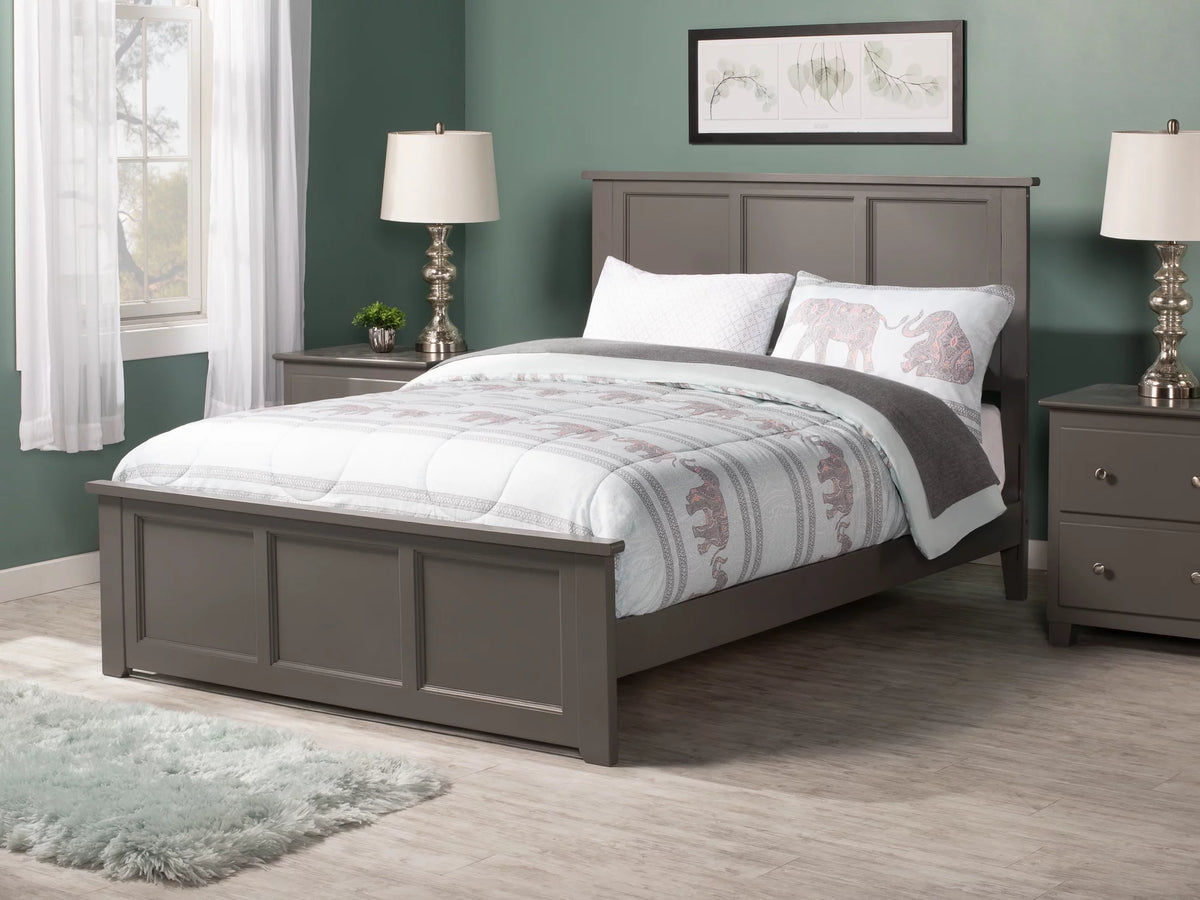 Grey Solid Wood Traditional Bed with Headboard Footboard J633962