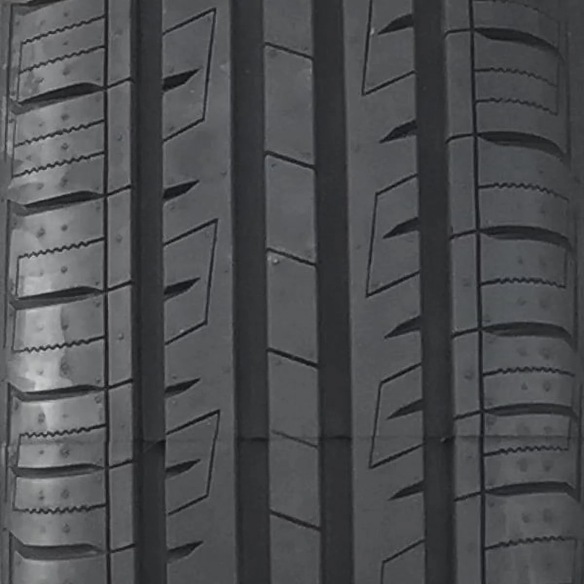 205/65R16 Tire Y11161