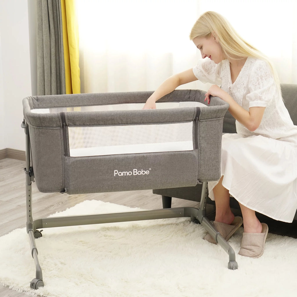 Grey Bassinet with Wheels and Folding Frame K684