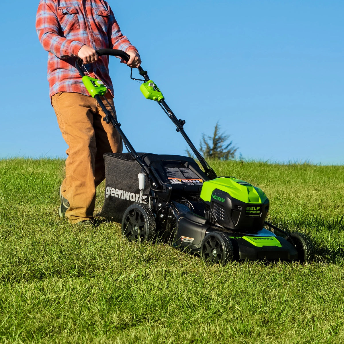 40V Self-Propelled Lawn Mower with 5.0 Ah Battery & Charger Q550181