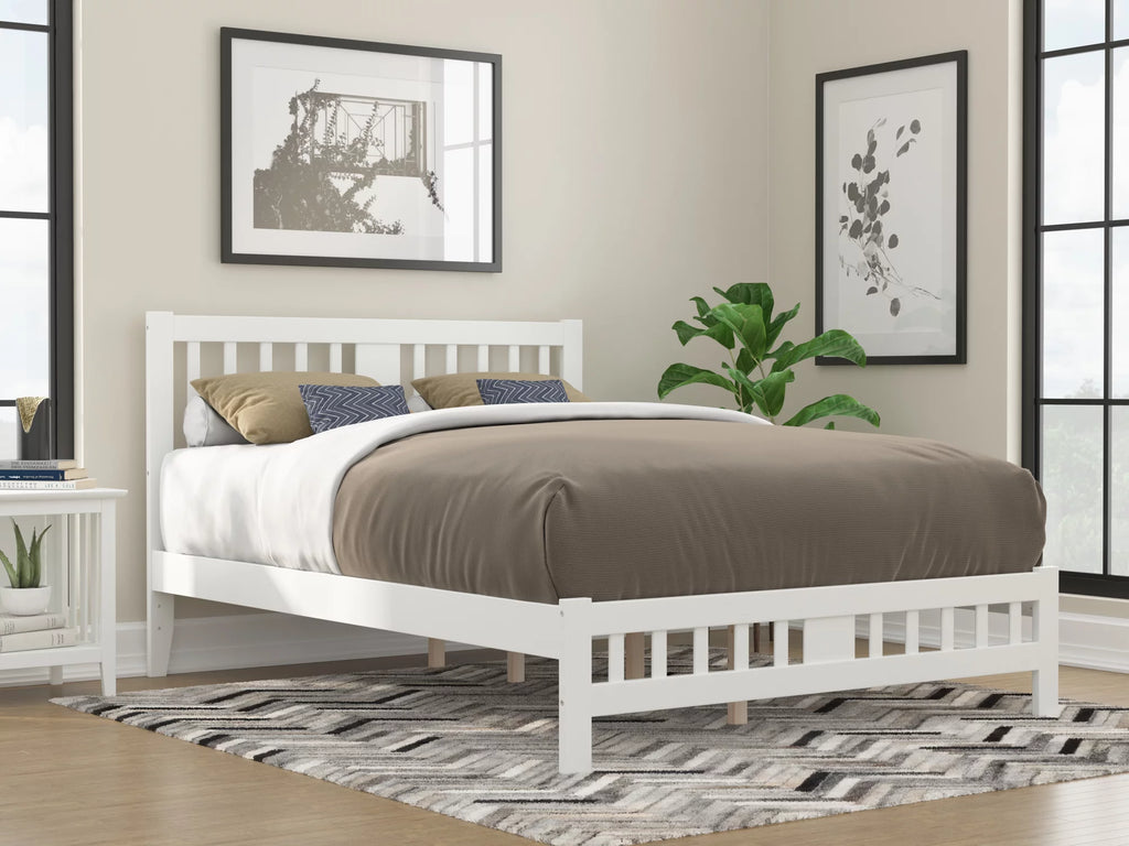 Queen Wood Platform Bed with Slatted Headboard and Footboard B206301